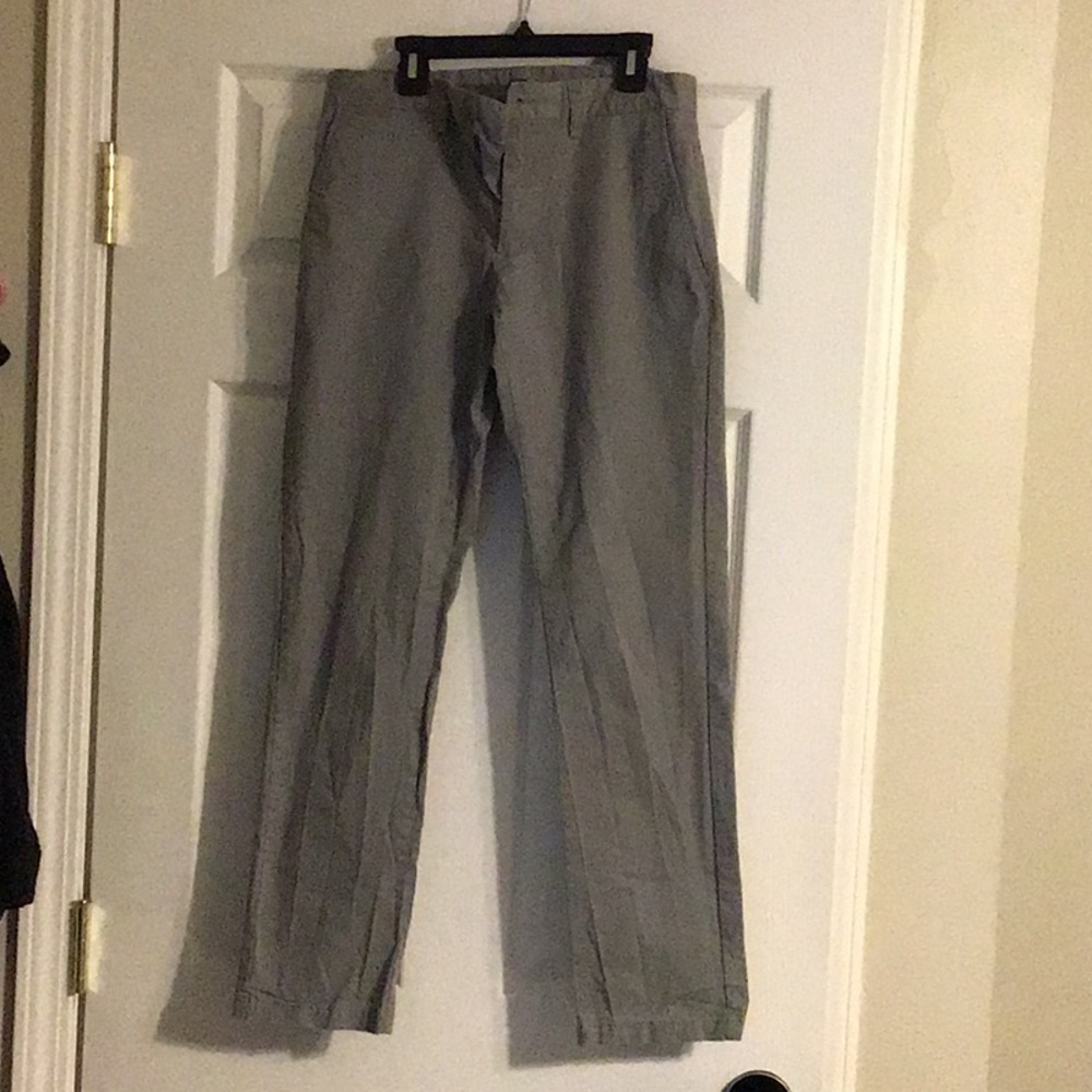 Old Navy Men’s Flat Front Pants